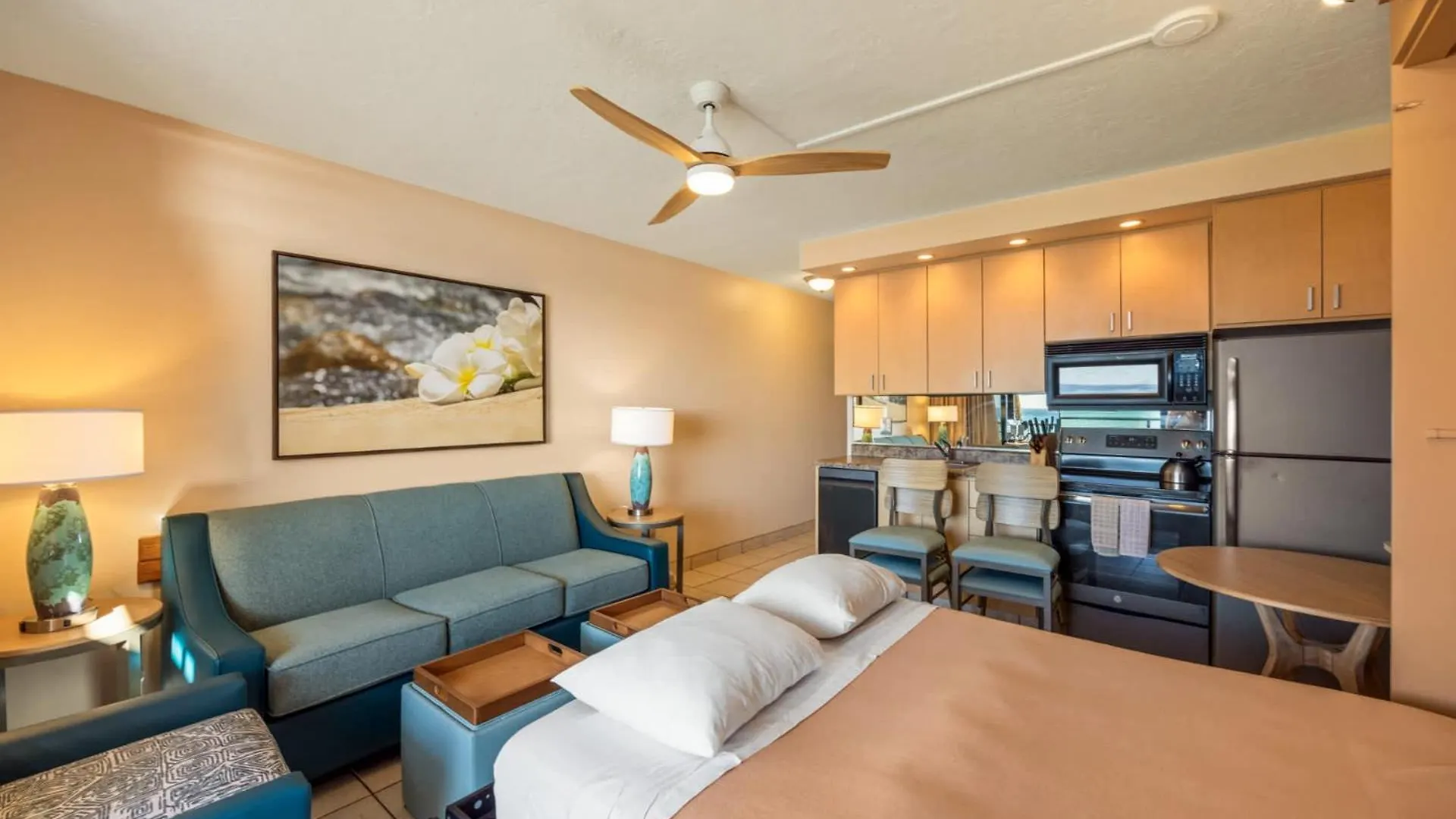 Kuleana Club #611 Oceanfront - 1 Bedroom & 1 Bathroom - Gated 2Nd Fl Kahana Сasa de vacaciones