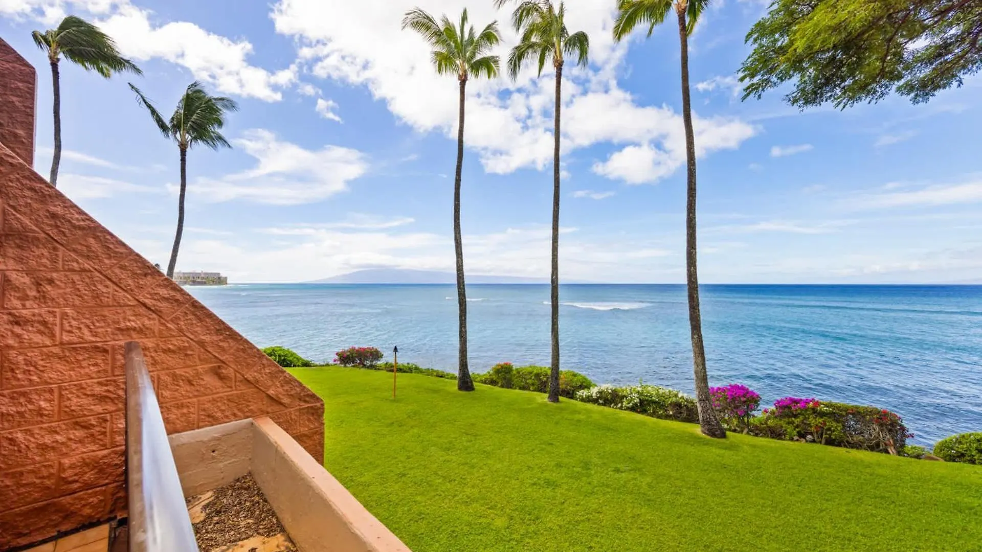Сasa de vacaciones Kuleana Club #611 Oceanfront - 1 Bedroom & 1 Bathroom - Gated 2Nd Fl Kahana